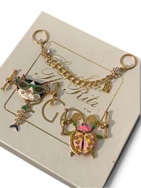 Vintage LATR 2GO Interchangeable Charm Bracelet (Glamour Puss & RARE Ladybug)